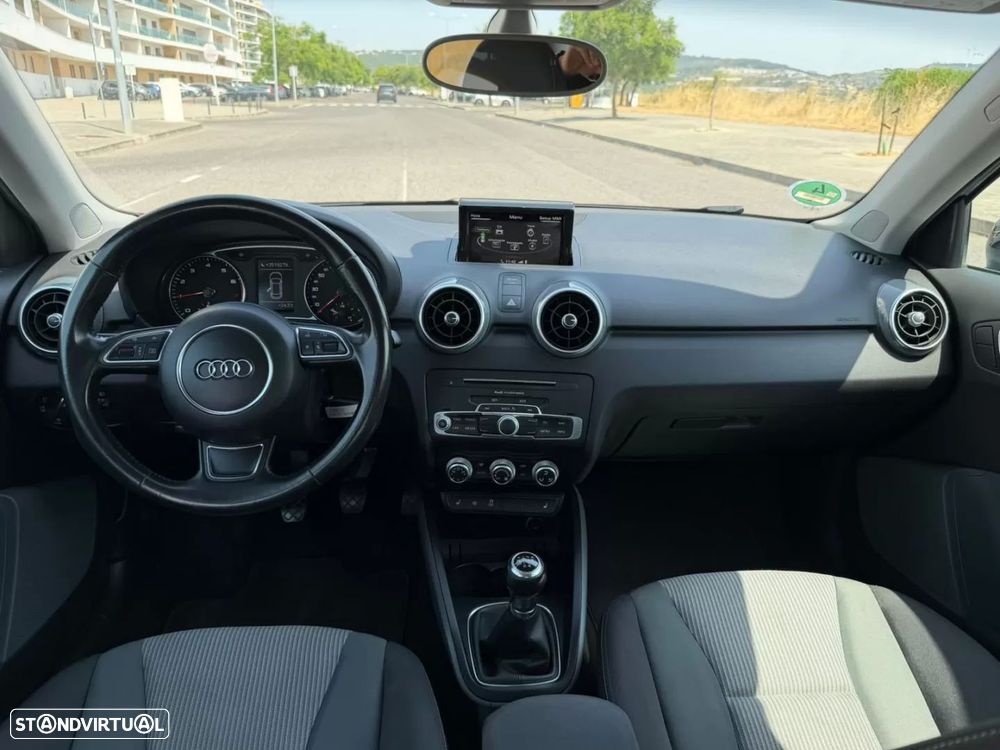 Audi A1 Sportback 1.0 TFSI Design - 11