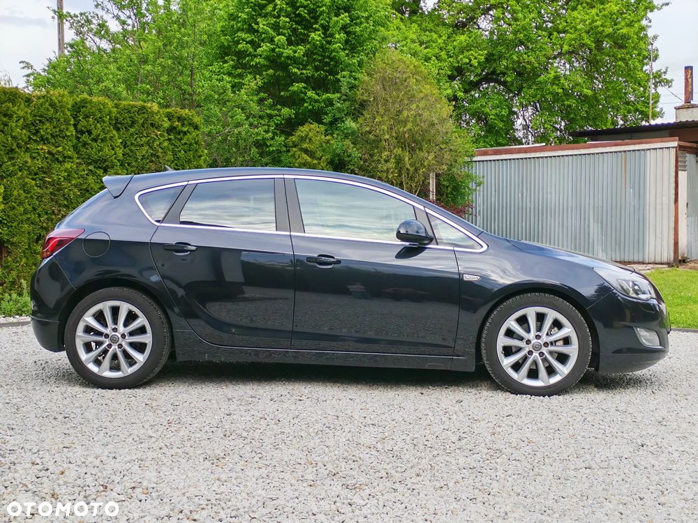 Opel Astra 2.0 CDTI DPF Automatik Innovation - 8
