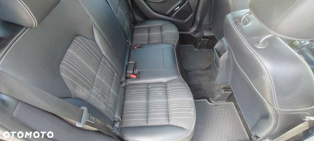 Mercedes-Benz Klasa B 180 BlueEFFICIENCY Edition - 12