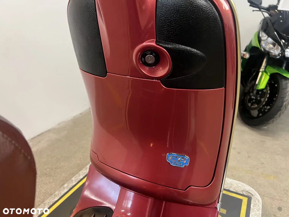 Piaggio Vespa - 13