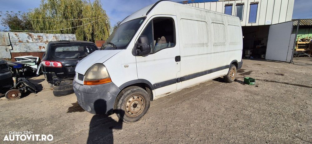 Dezmembram Renault Master - 1