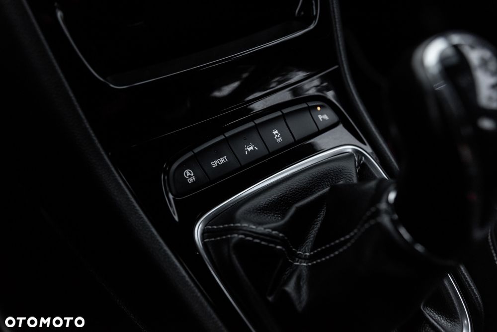 Opel Astra 1.4 Turbo Dynamic - 35