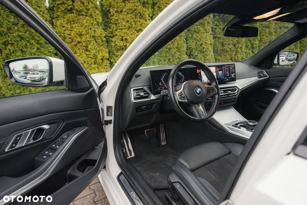 BMW Seria 3 320d xDrive M Sport sport - 10