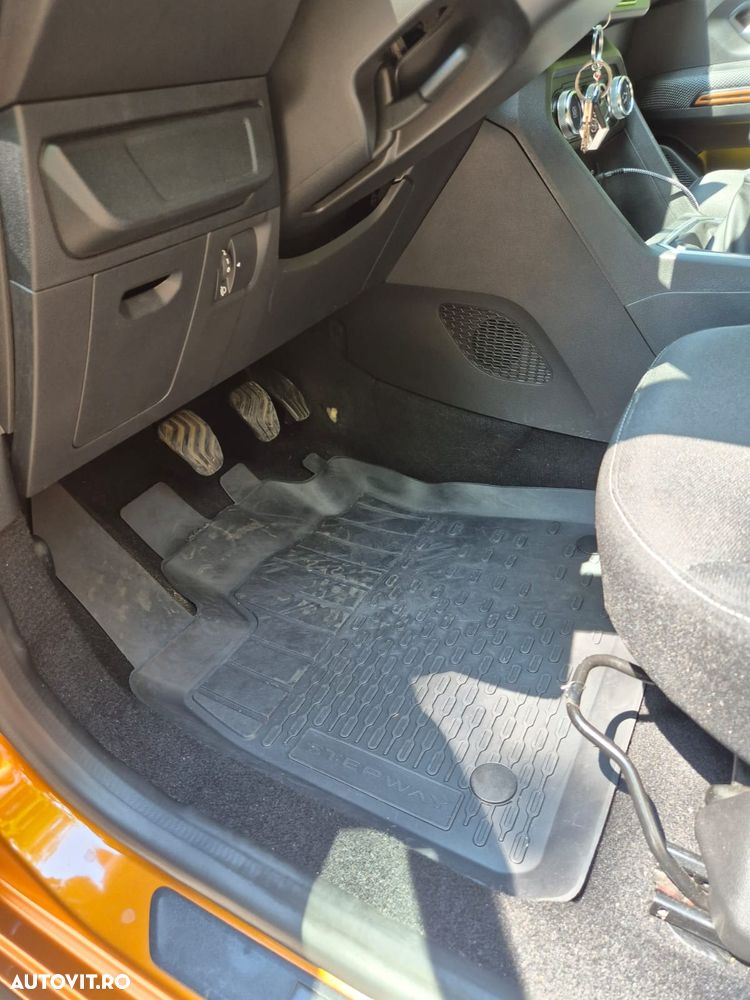 Dacia Sandero TCe 90 MT6 Comfort - 9