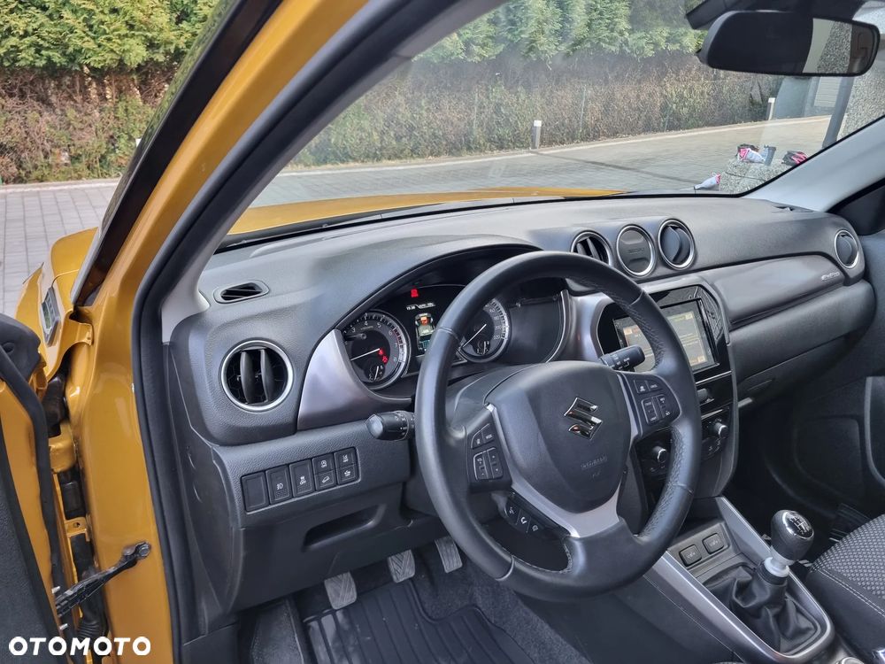 Suzuki Vitara 1.4 Boosterjet SHVS Premium 4WD - 23