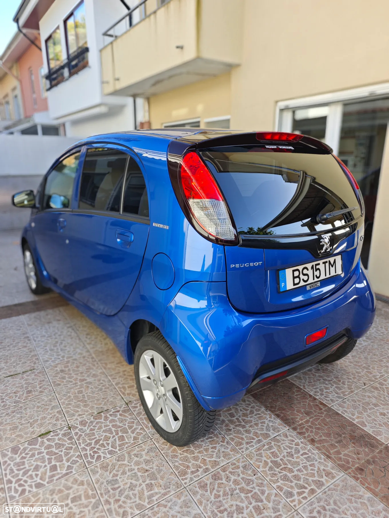 Peugeot iOn - 6