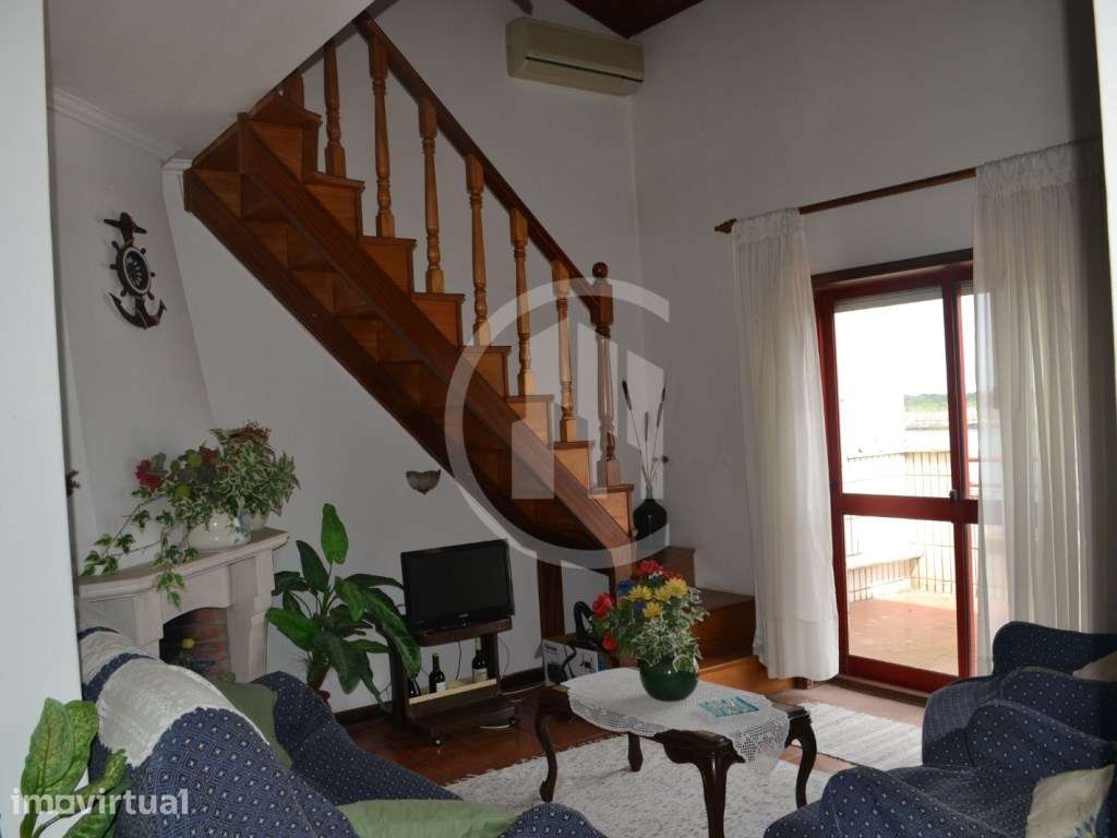 Apartamento T1+2 Duplex com Terraço e Vista para a Ria, localizado ... - Grande imagem: 5/17