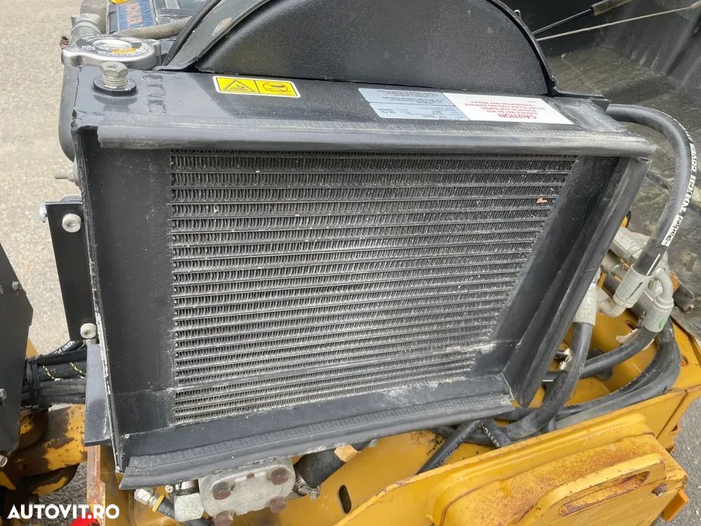 Caterpillar CB14B - 22