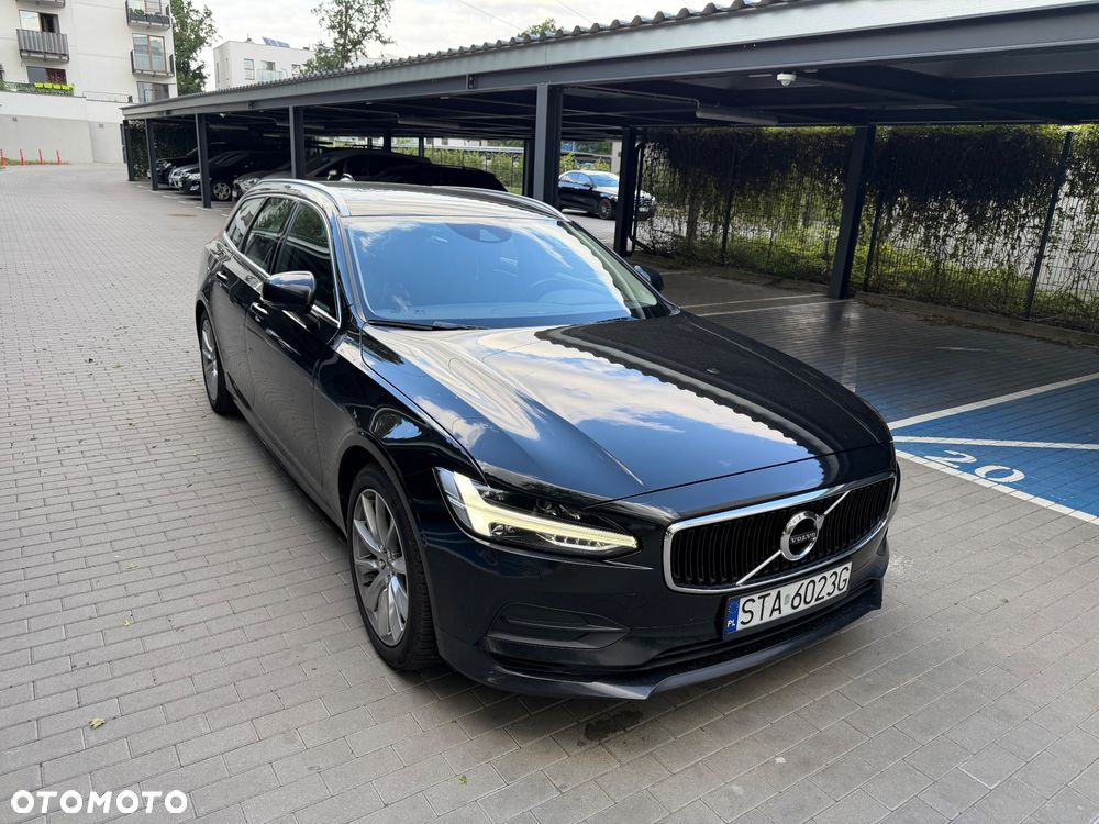 Volvo V90 D4 Momentum Pro - 3