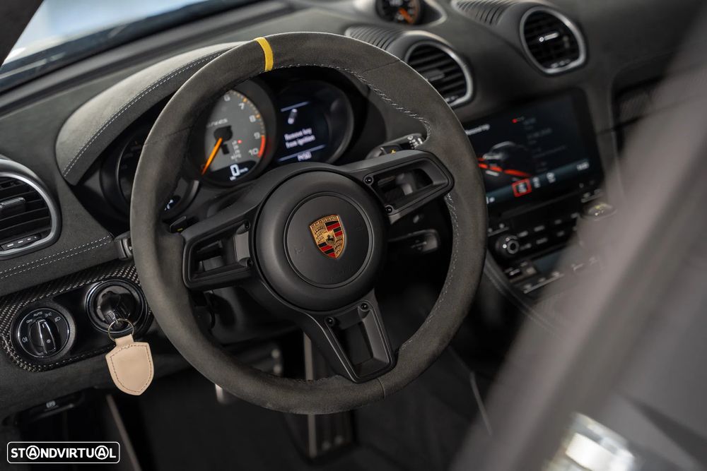 Porsche 718 Cayman GT4 RS - 26