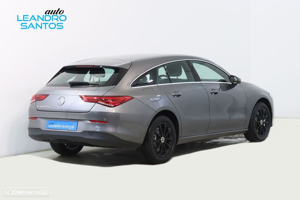 Mercedes-Benz CLA 250 e Shooting Brake Style Plus - 3