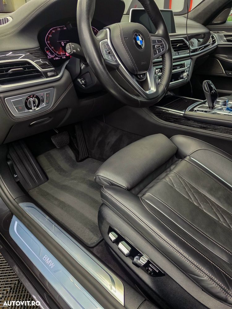 BMW Seria 7 730d MHEV - 6