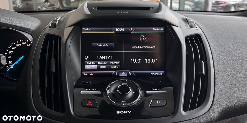 Ford Kuga 2.0 TDCi 4x4 Titanium - 28