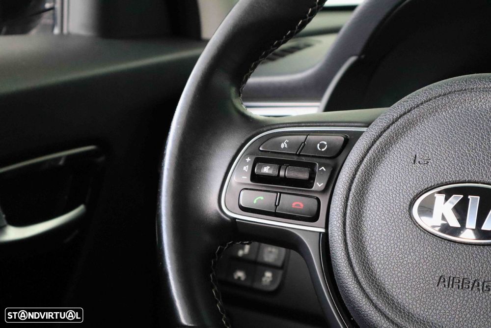 Kia Niro 1.6 GDi HEV - 16