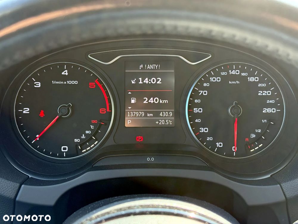 Audi A3 Sportback 2.0 TDI Ambiente S tronic - 10