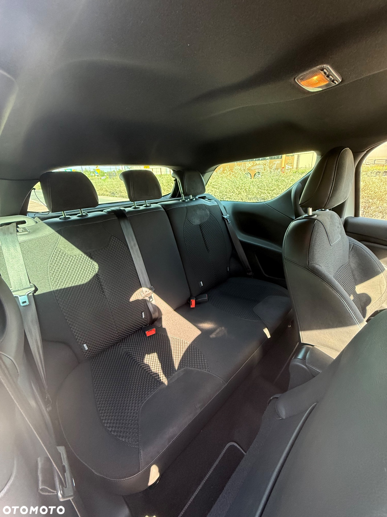 Citroën DS3 1.6 e-HDi SportChic - 18