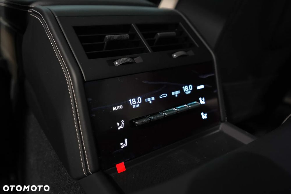Porsche Panamera 4S E-Hybrid PHEV - 28