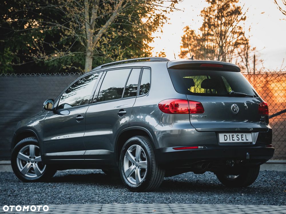 Volkswagen Tiguan 2.0 TDI DPF BlueMotion Technology Lounge Sport & Style - 15