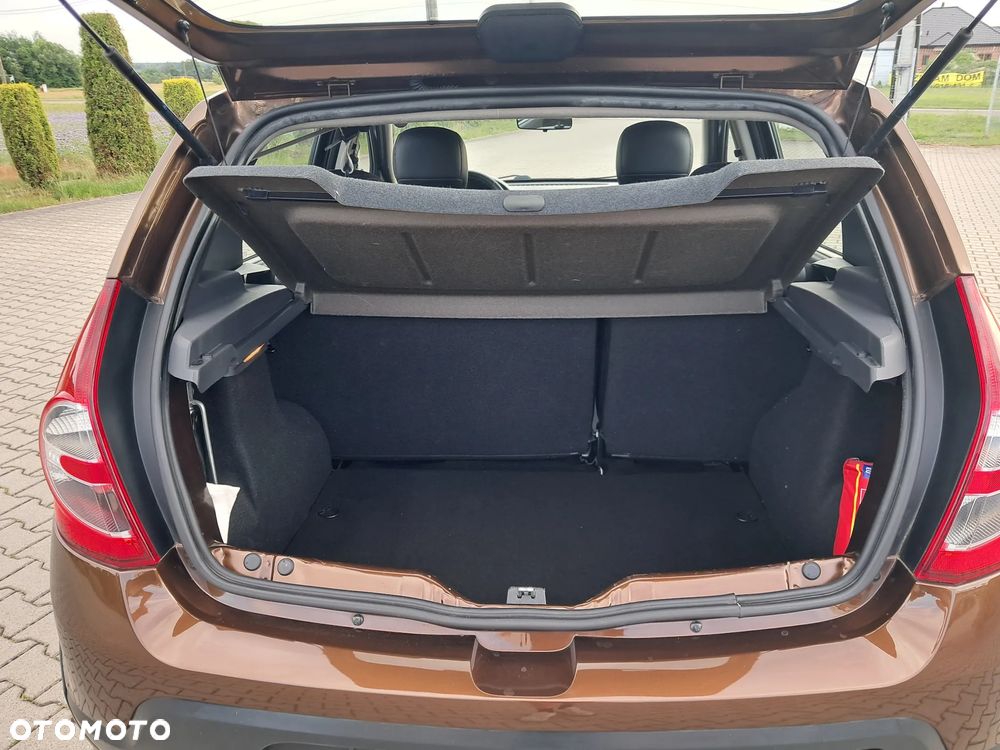 Dacia Sandero Stepway - 13