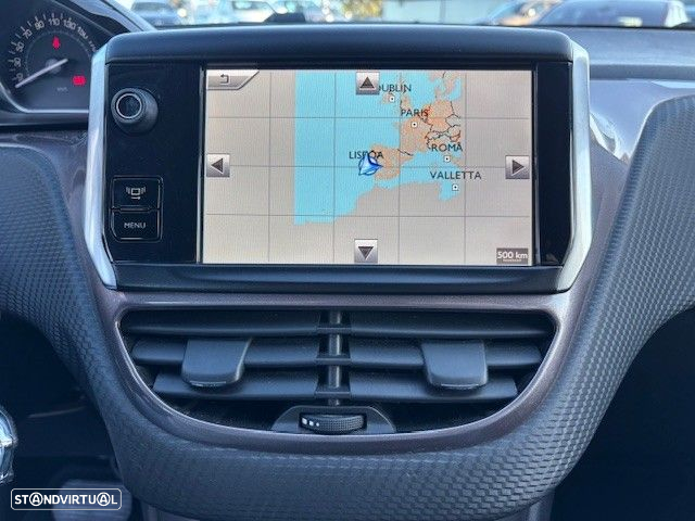 Peugeot 2008 1.6 e-HDi Allure 2-Tronic - 8