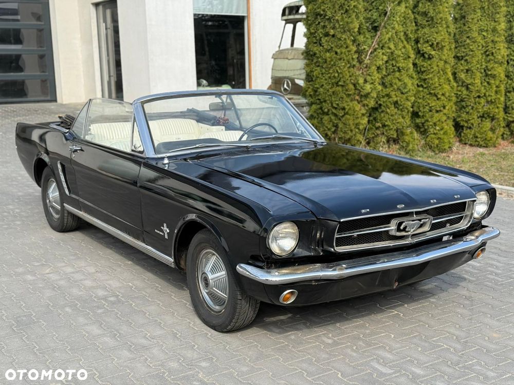 Ford Mustang - 2