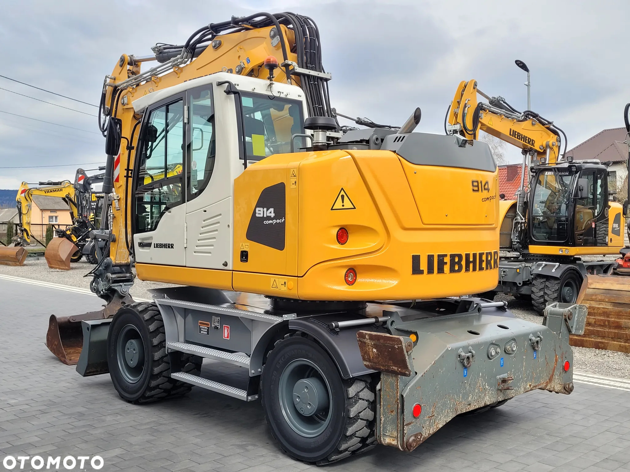 Liebherr A914 compact / 3500h / 2020rok / STAN IDEALNY / - 6