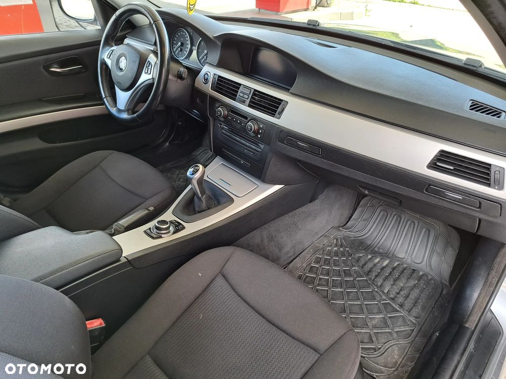 BMW Seria 3 - 17
