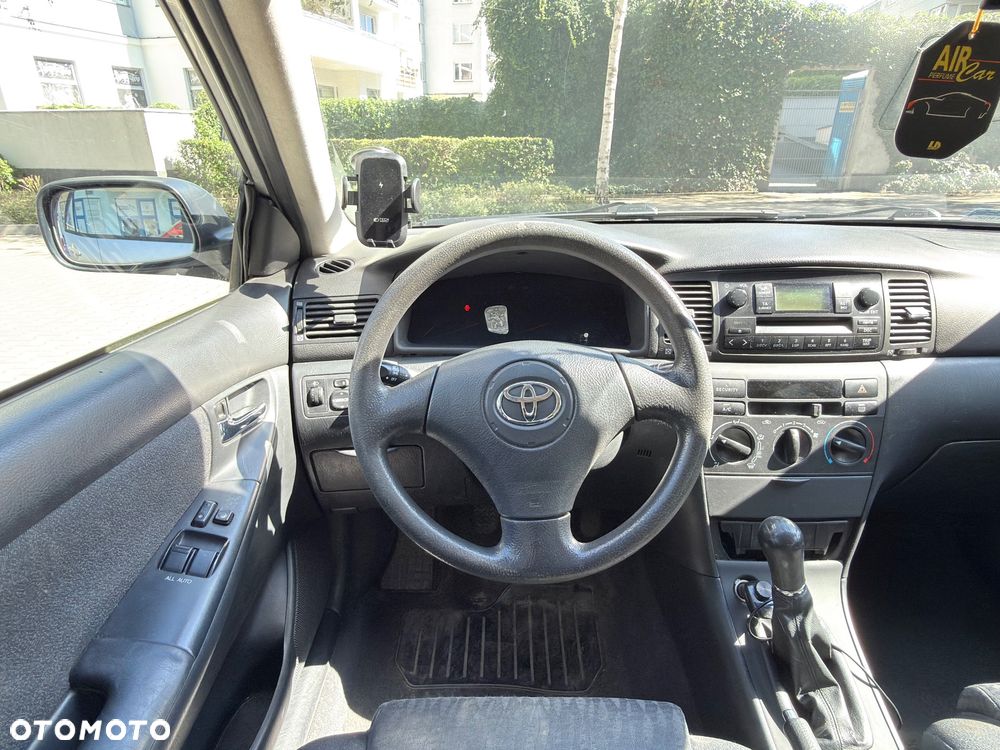 Toyota Corolla - 11