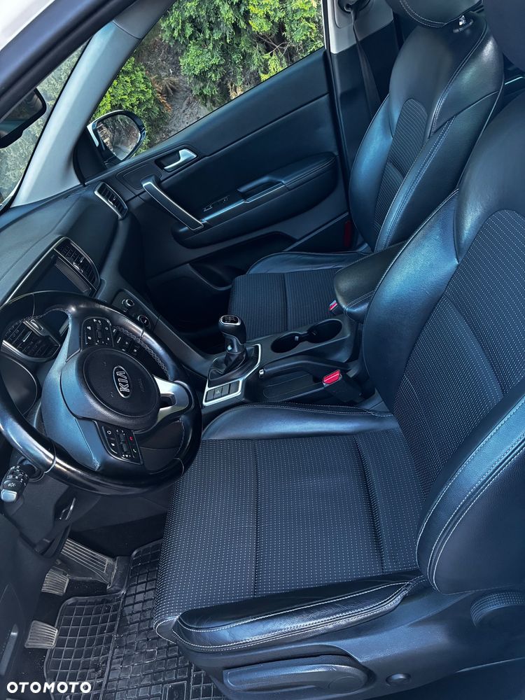 Kia Sportage 1.7 CRDI Business Line L 2WD - 11