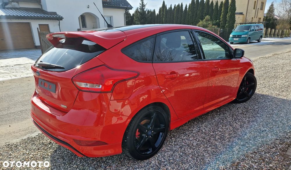 Ford Focus 1.5 EcoBoost STart-Stopp-System ST-LINE - 16