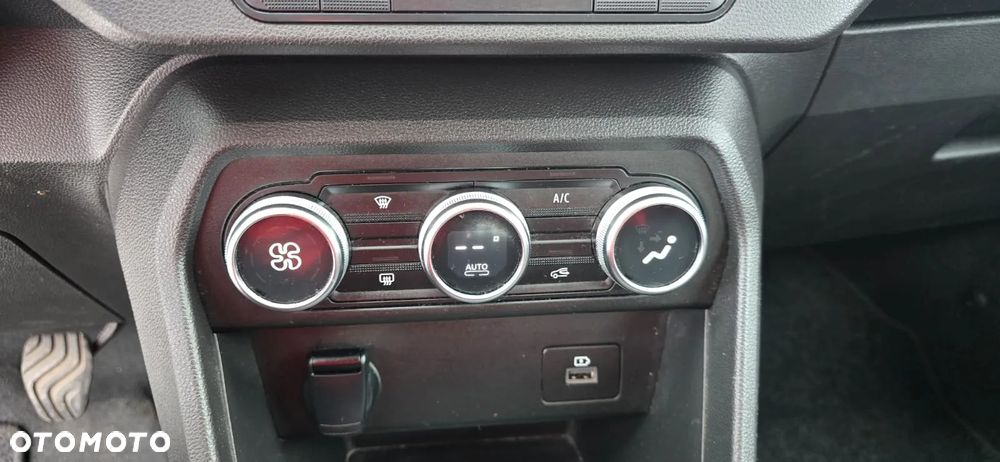 Dacia Sandero TCe 90 Comfort - 26