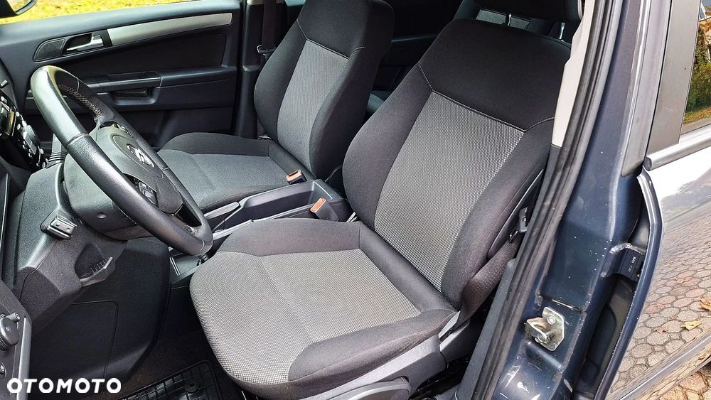 Opel Zafira 2013 photo 3
