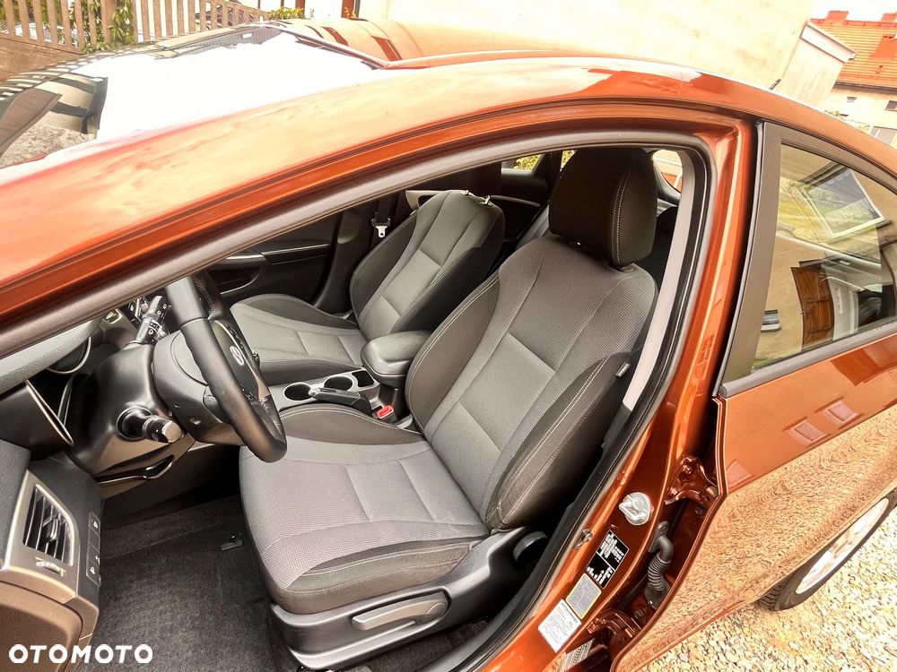 Hyundai i30 1.6 Comfort - 10