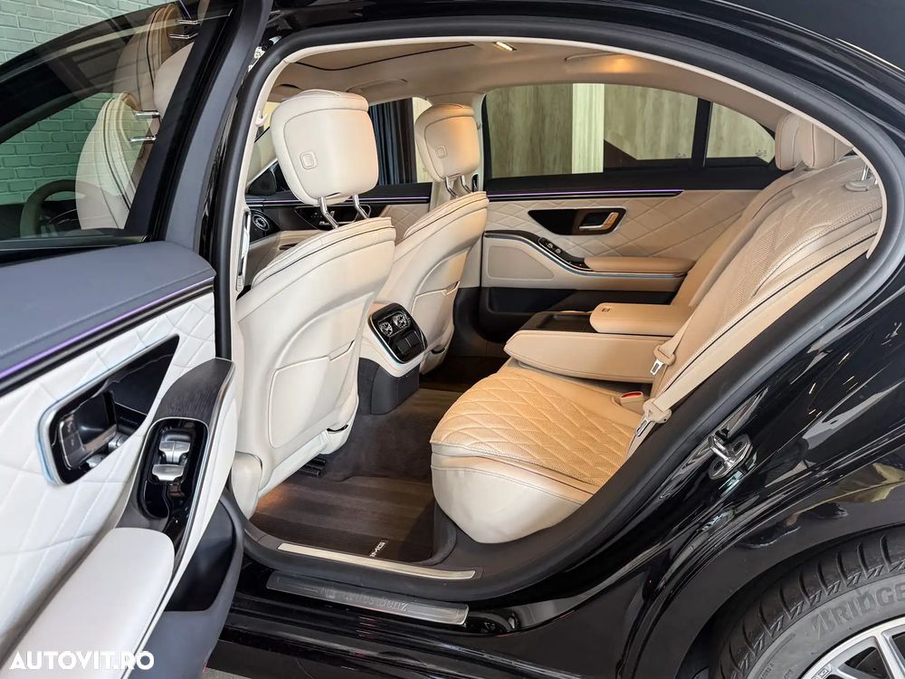 Mercedes-Benz S 500 4MATIC Long MHEV - 11