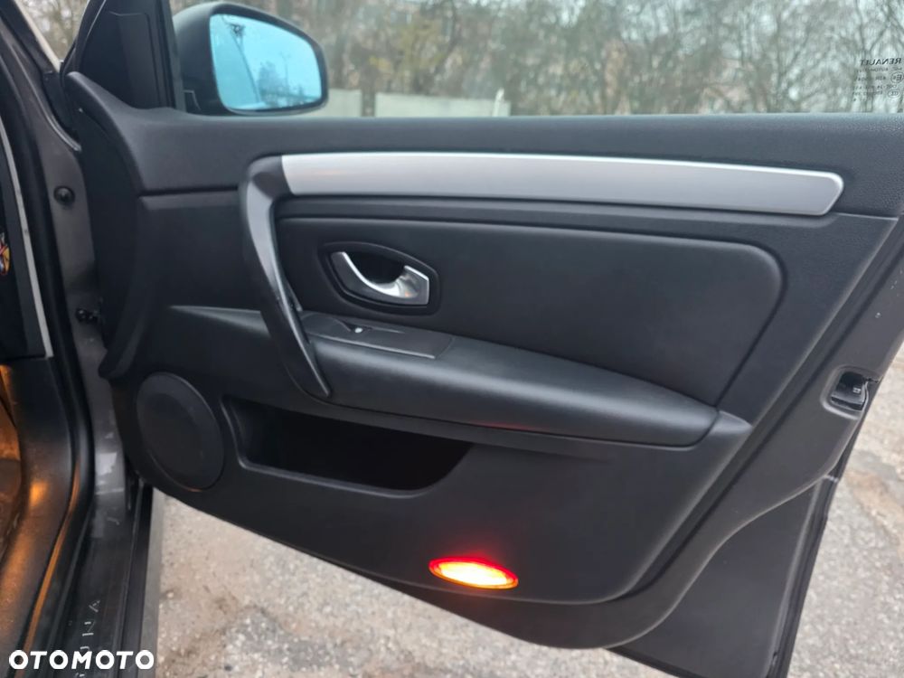 Renault Laguna 2.0 DCi Dynamique - 19