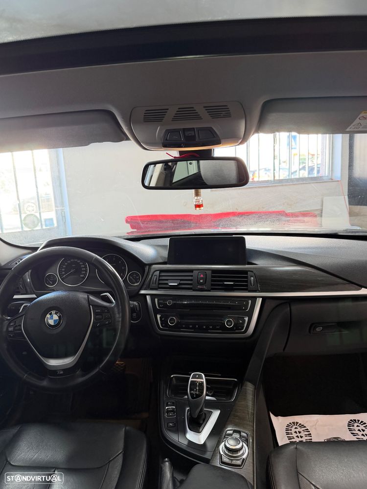 BMW 320 d Aut. Blue Performance Luxury Line - 12