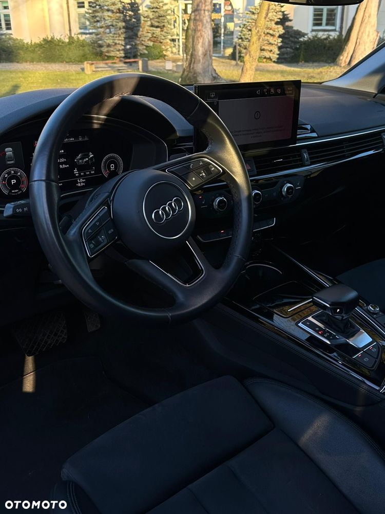 Audi A4 Limousine - 11