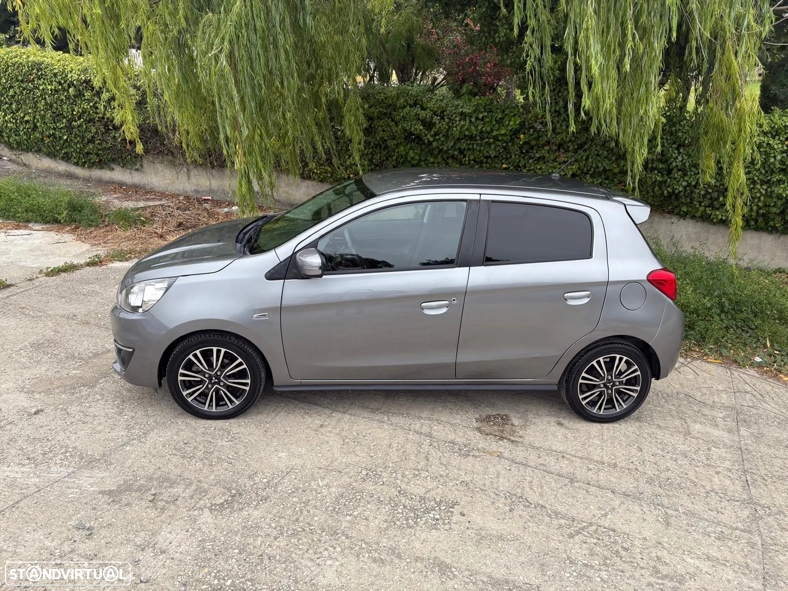 Mitsubishi Space Star 1.2 Intense Connect Edition - 3