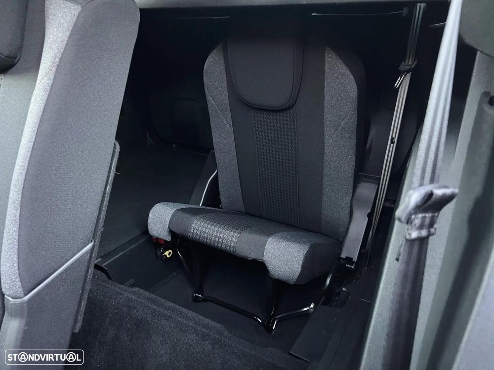 Peugeot 5008 PureTech 130 EAT8 Stop & Start Active Business-Pack - 29
