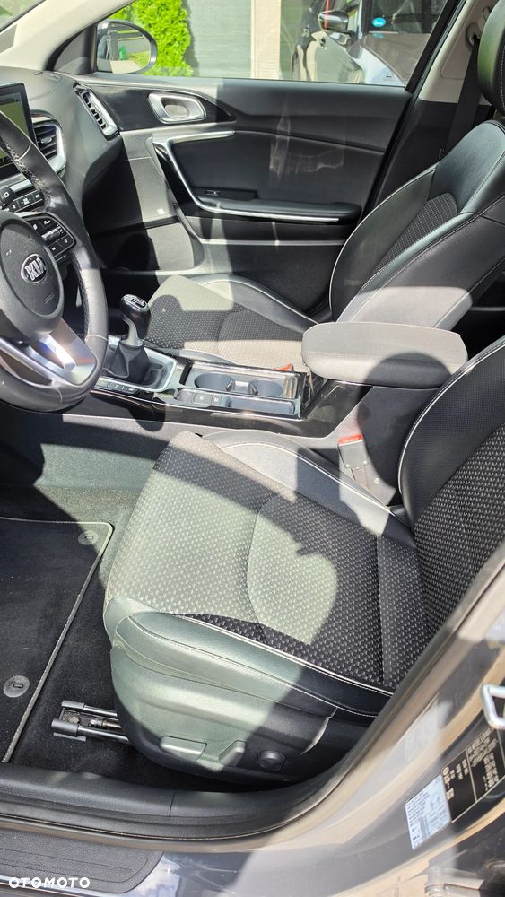 Kia Ceed 1.4 T-GDI L Business Line Plus - 7