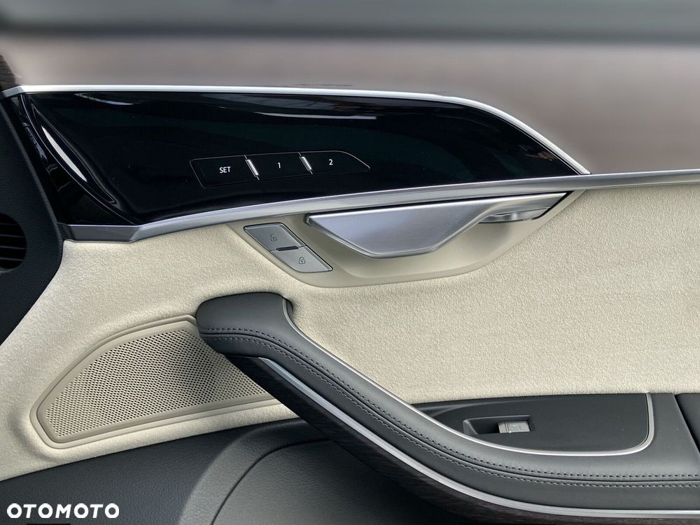 Audi A8 - 34