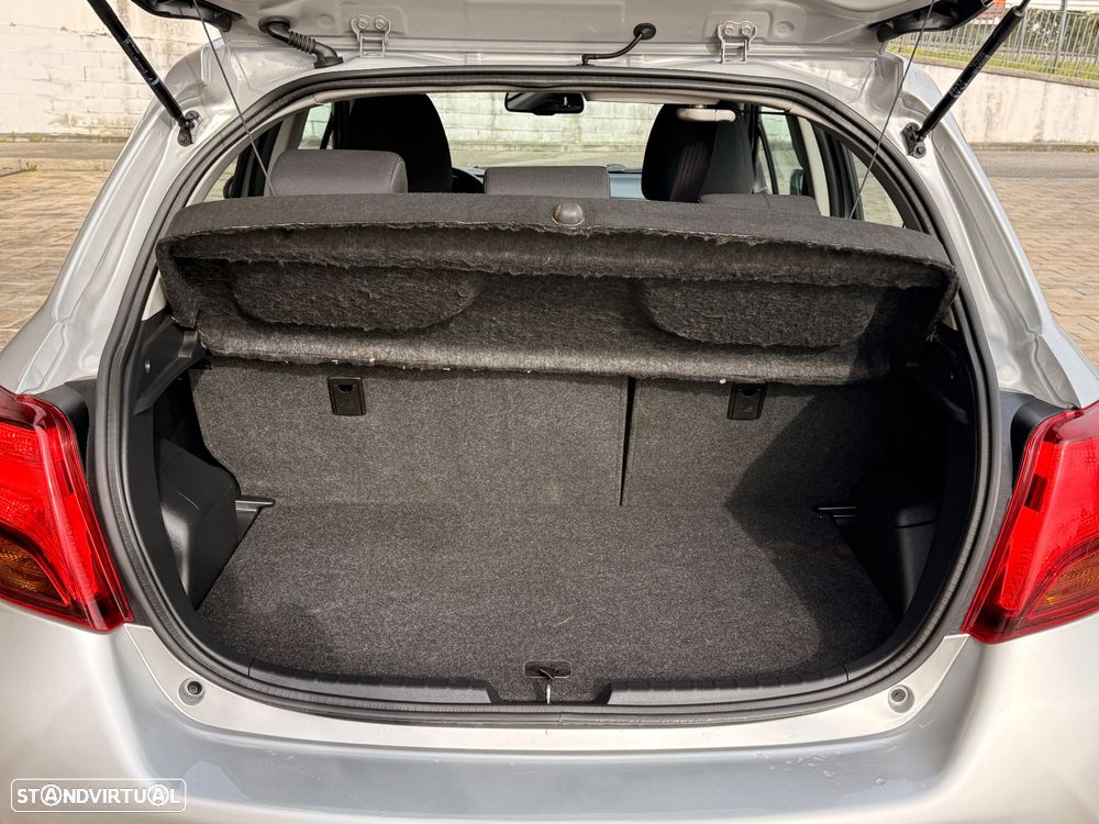 Toyota Yaris 1.5 HSD Active - 24