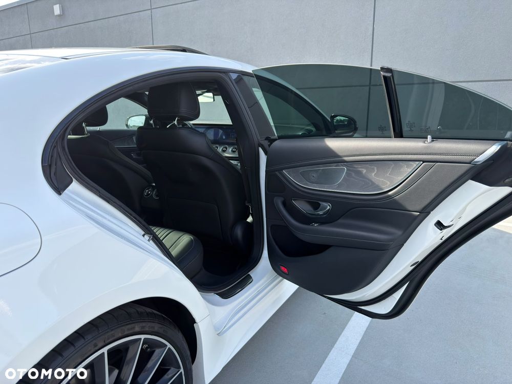 Mercedes-Benz CLS 350 AMG - 36