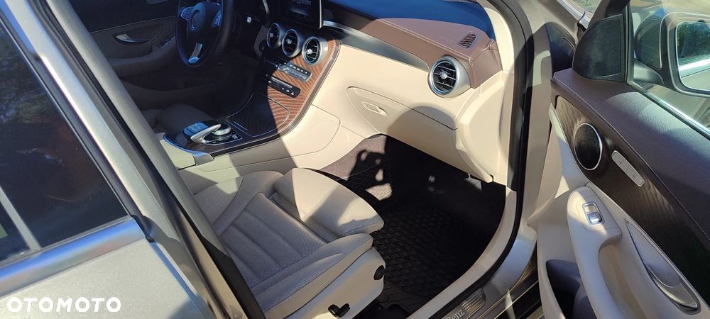 Mercedes-Benz GLC Coupe 250 4-Matic - 12