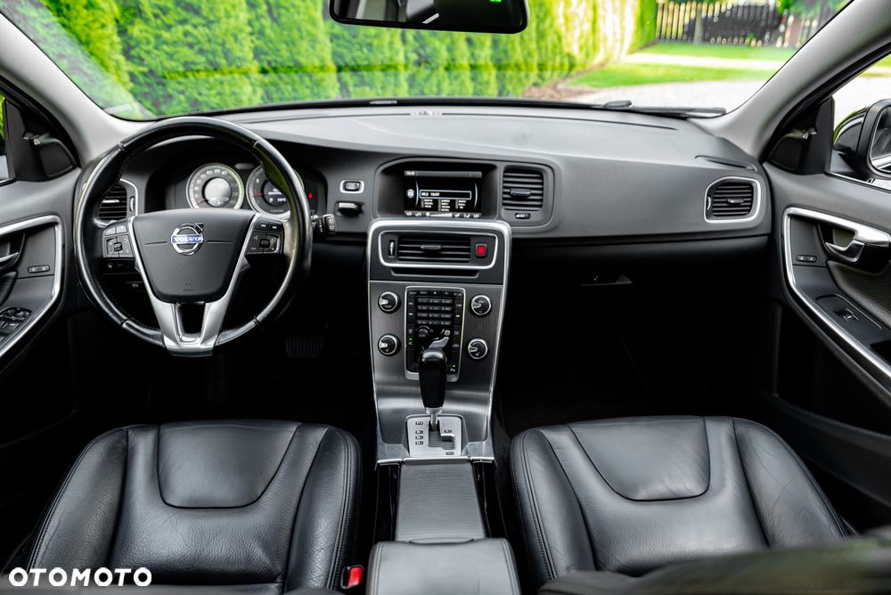 Volvo V60 T6 AWD Geartronic Summum - 30
