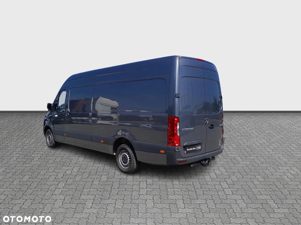 Mercedes-Benz Sprinter - 4