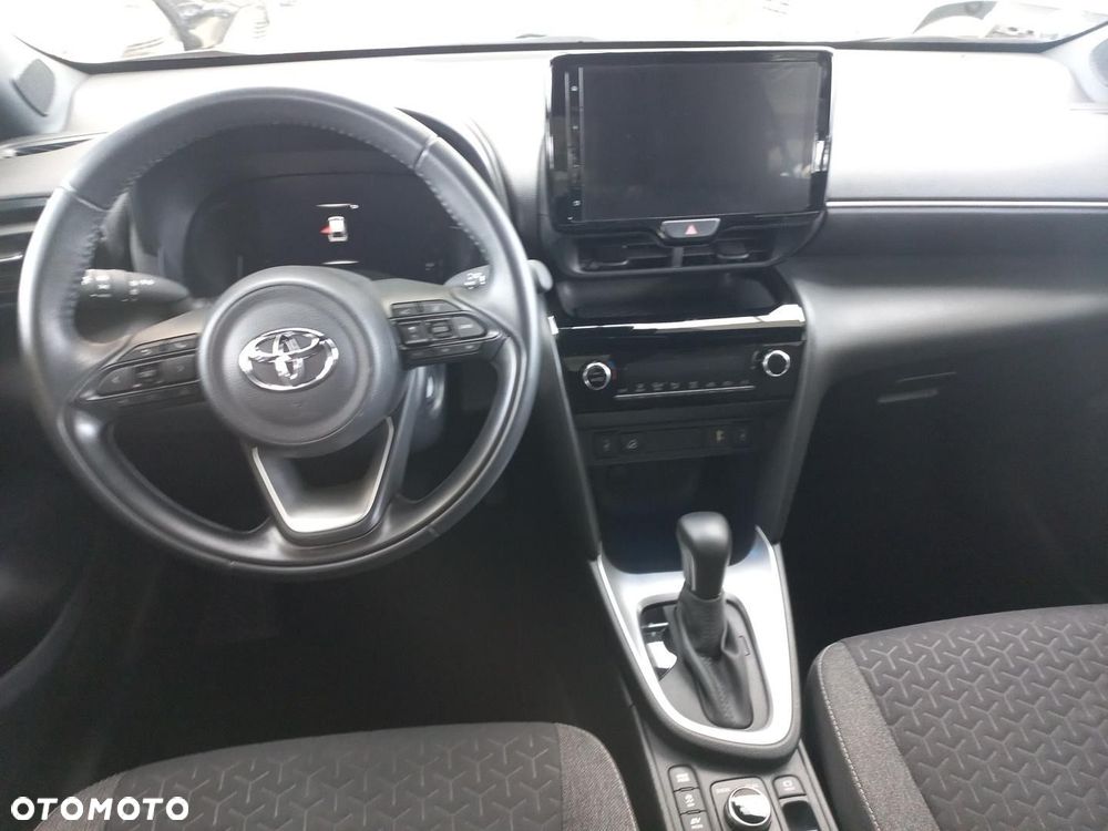 Toyota Yaris Cross Hybrid 1.5 Comfort 4x4 - 17