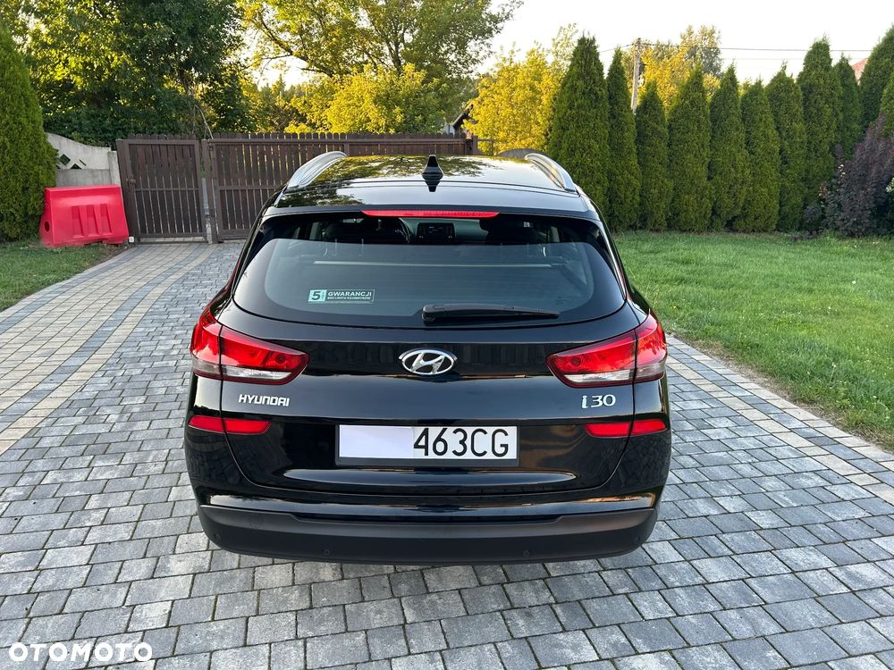 Hyundai i30 1.5 DPI Modern - 23