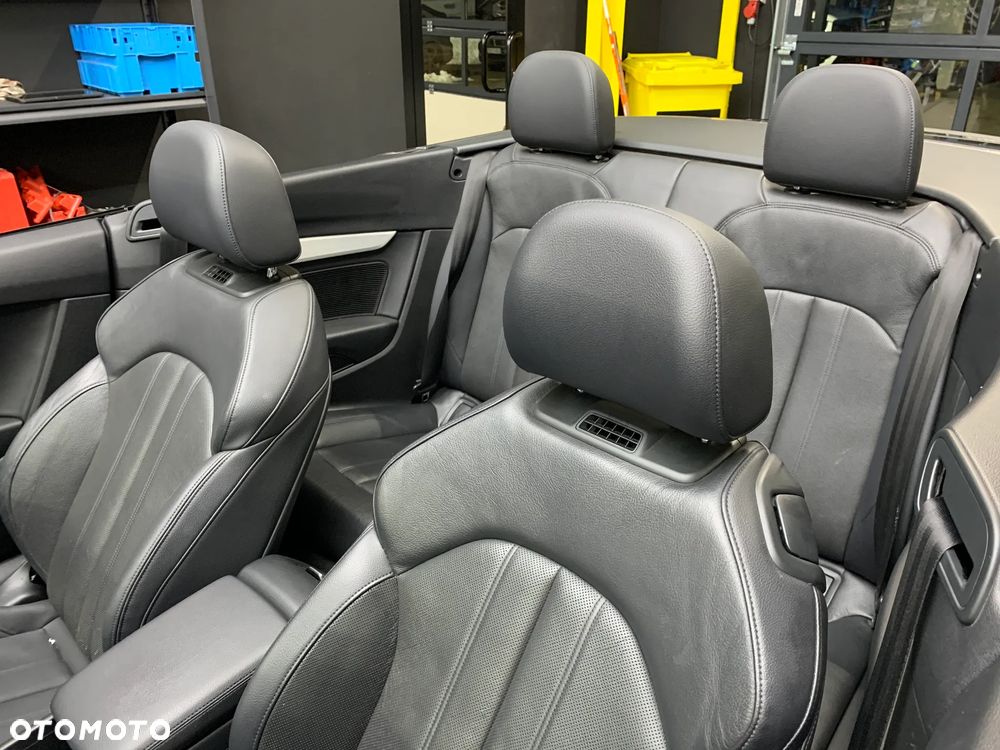 Audi A5 Cabrio 2.0 TFSI quattro S tronic - 24