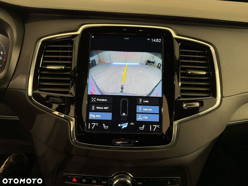 Volvo XC 90 - 30